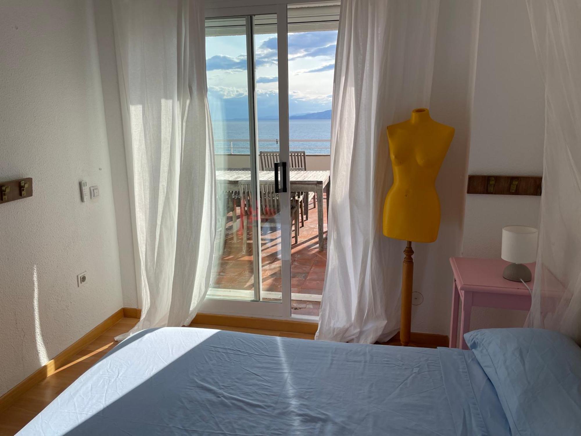 Apartamento Rits Beachfront ซาลอว์ ภายนอก รูปภาพ